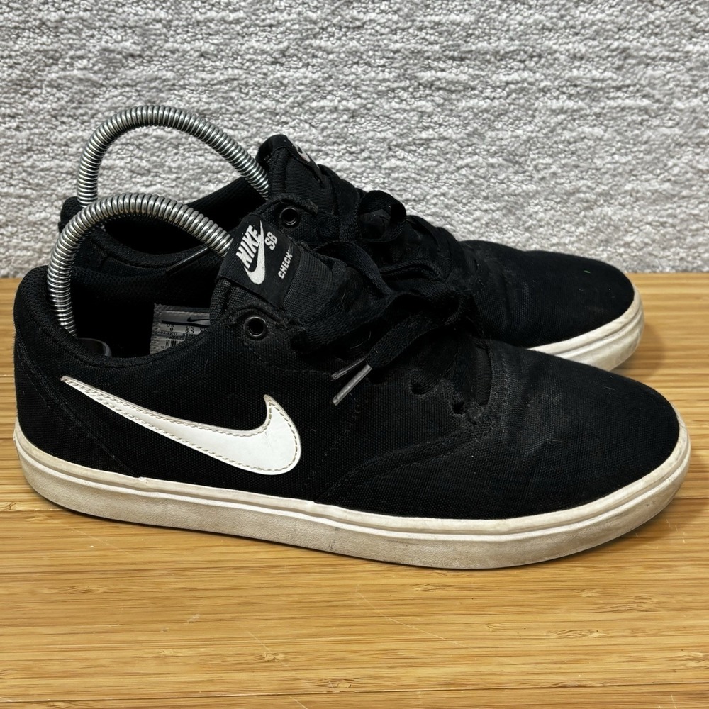 Nike Womens SB Check Solarsoft 921463-010 Sneakers Size 9 Black White canvas